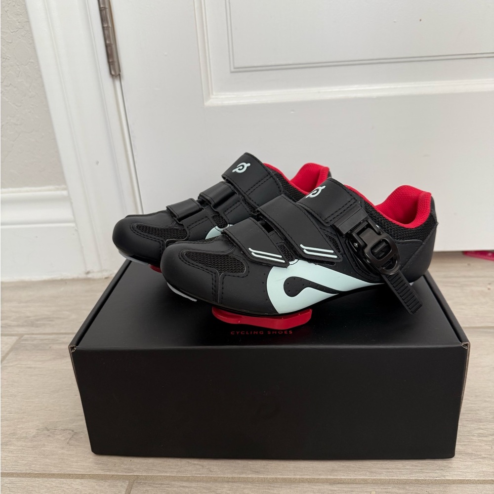 Women’s Cycling Shoes - Peloton